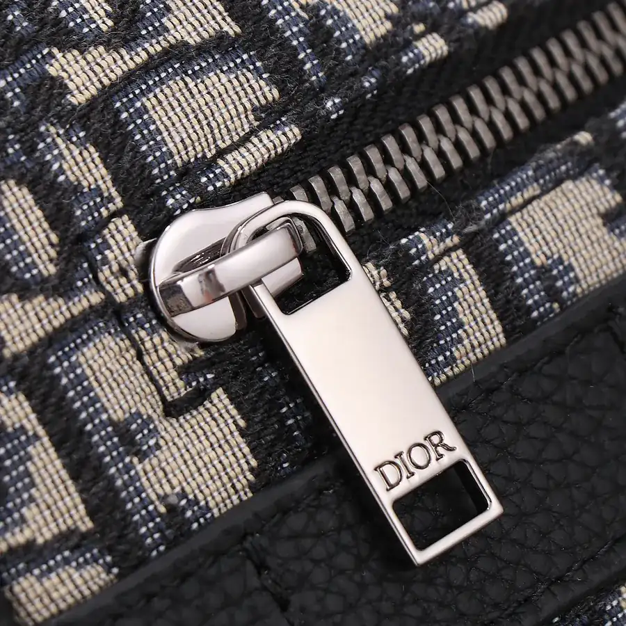 Safari Max Messenger Bag Beige & Black Oblique Jacquard