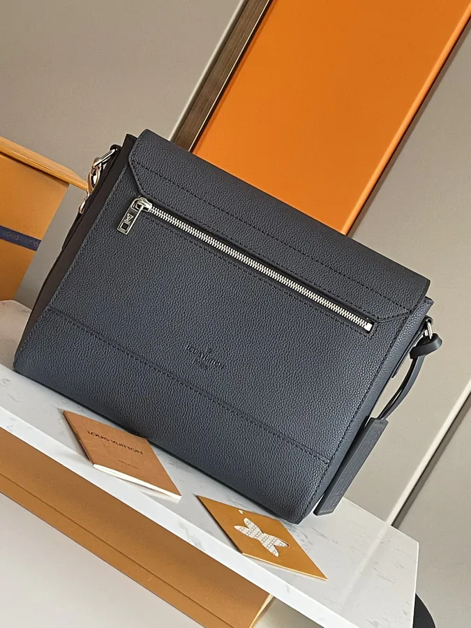 AEROGRAM Postman Bag Blue, Minimalist Design, Grained Calfskin