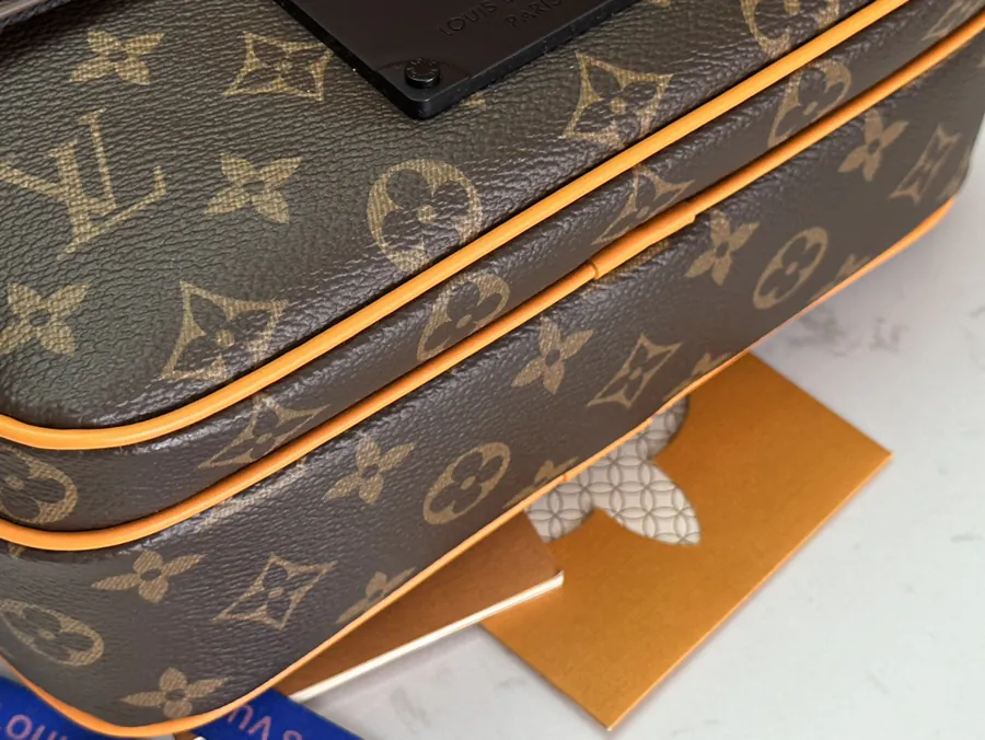 M46688 Monogram Vintage Style Messenger Bag