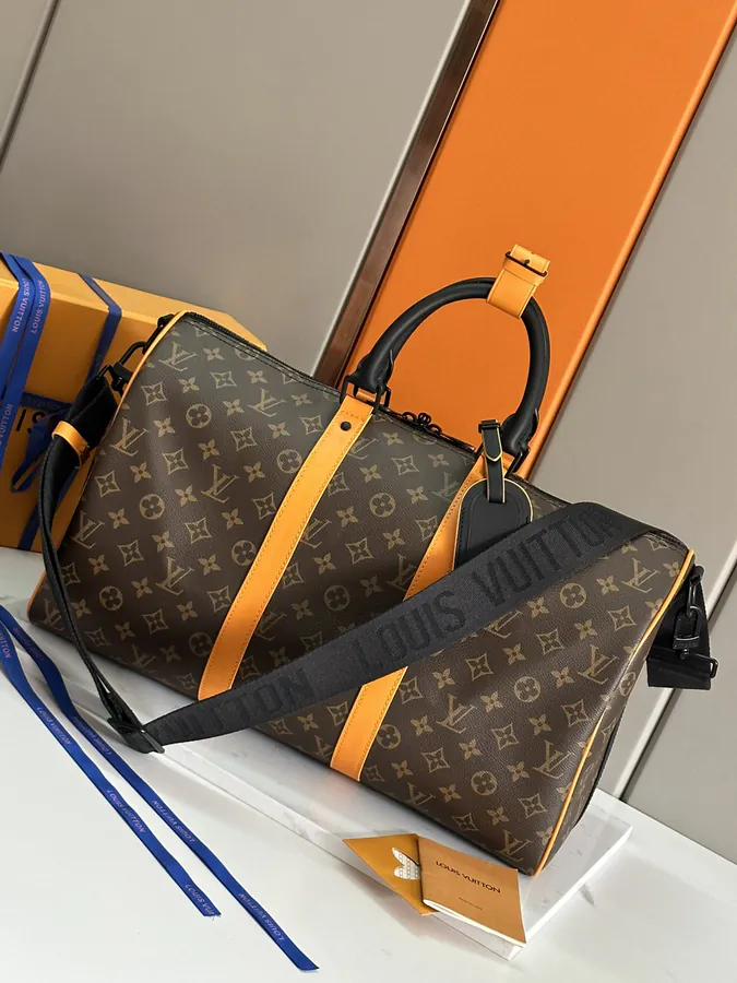 Louis Vuitton Keepall Bandoulière 45 Travel Bag