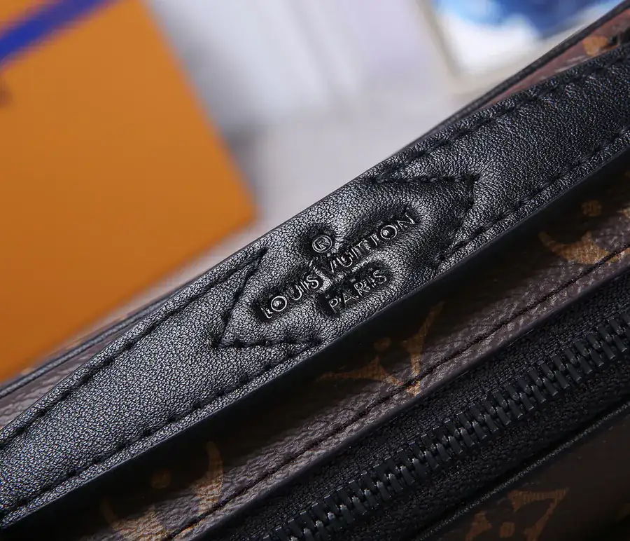 Original Monogram Assar Canvas S Lo Briefcase with Magnetic Lock
