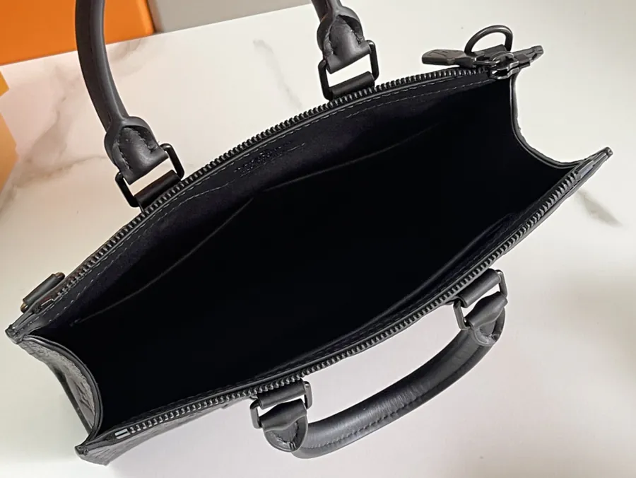 Louis Vuitton Sac Plat Cross Handbag