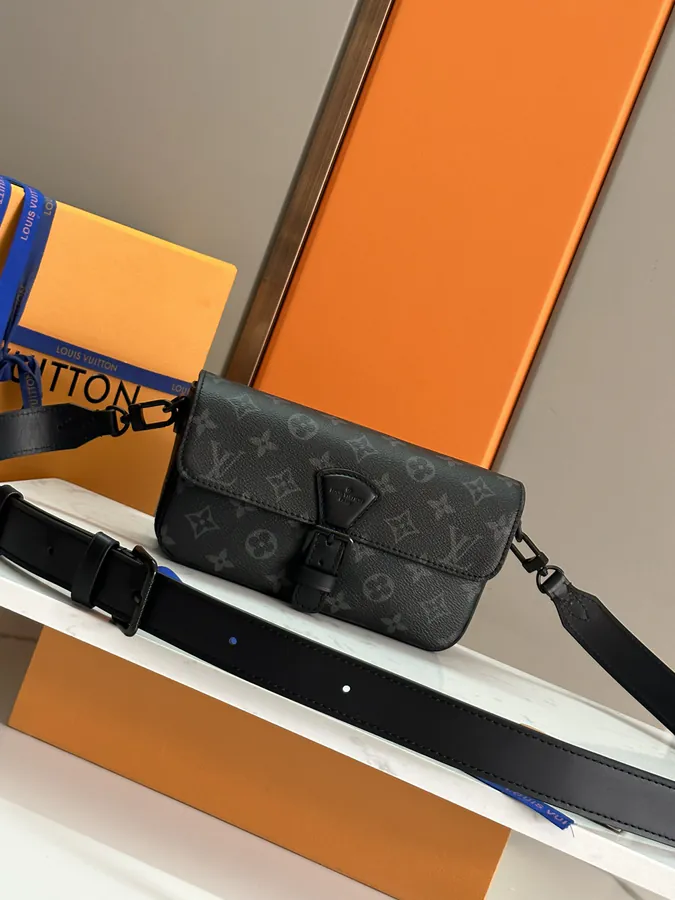 Montsouris Mini Handbag with Magnetic Closure