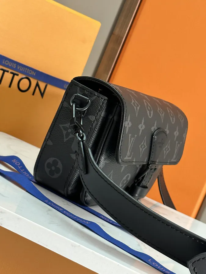 Montsouris Mini Handbag with Magnetic Closure