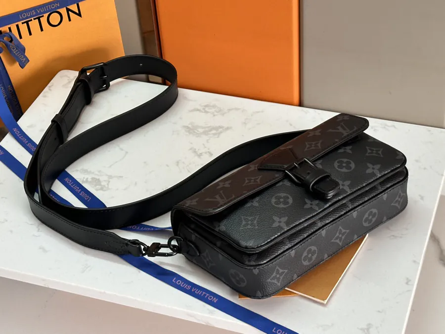 Montsouris Mini Handbag with Magnetic Closure