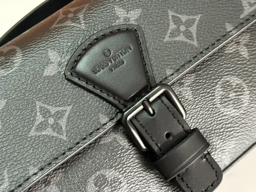 Montsouris Mini Handbag with Magnetic Closure