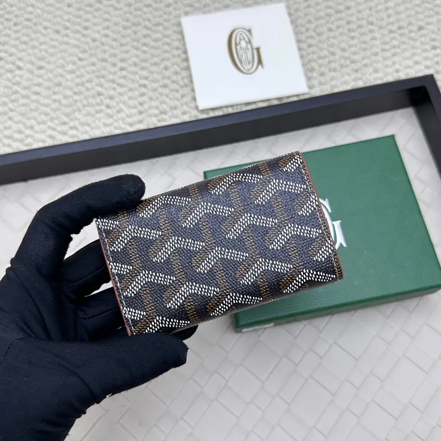 Saint Suice Key Bag Compact Design