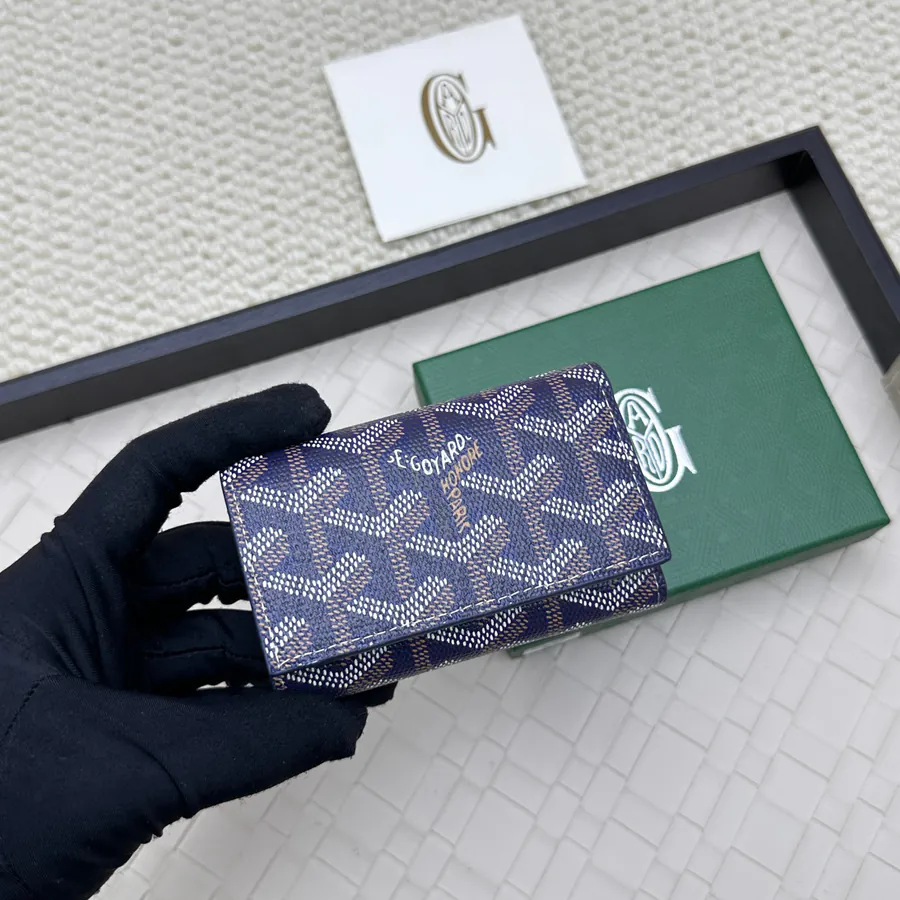 Saint Suice 3 Fold Key Case Compact Design