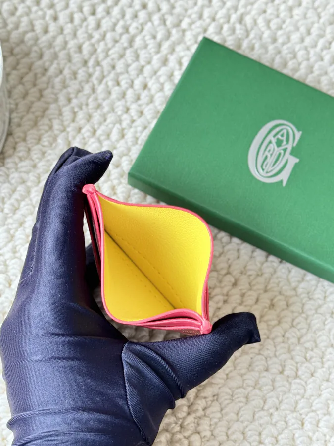 Saint Suice Classic Card Holder