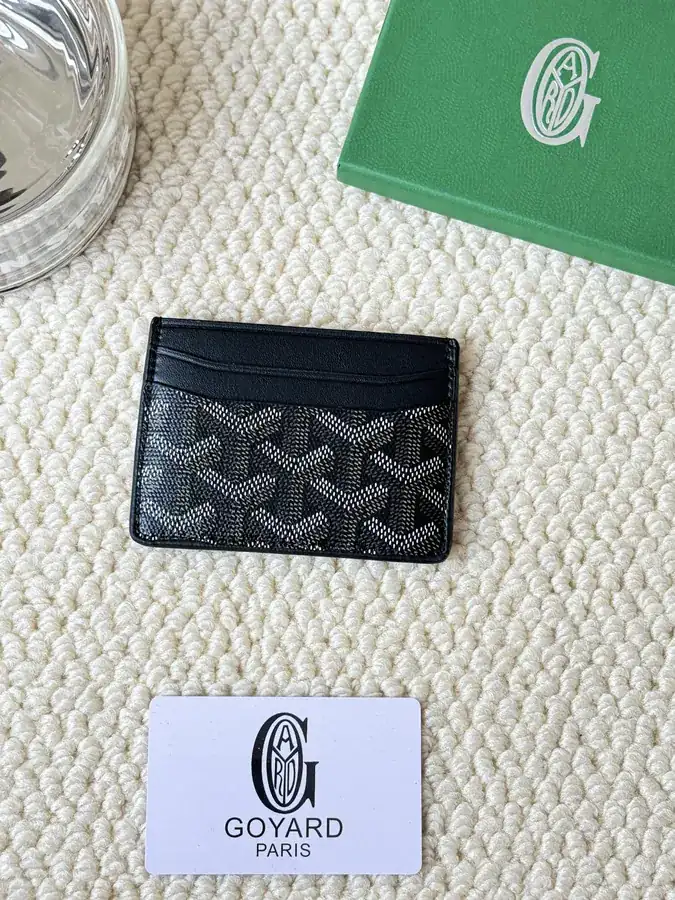 Saint Suice Card Holder