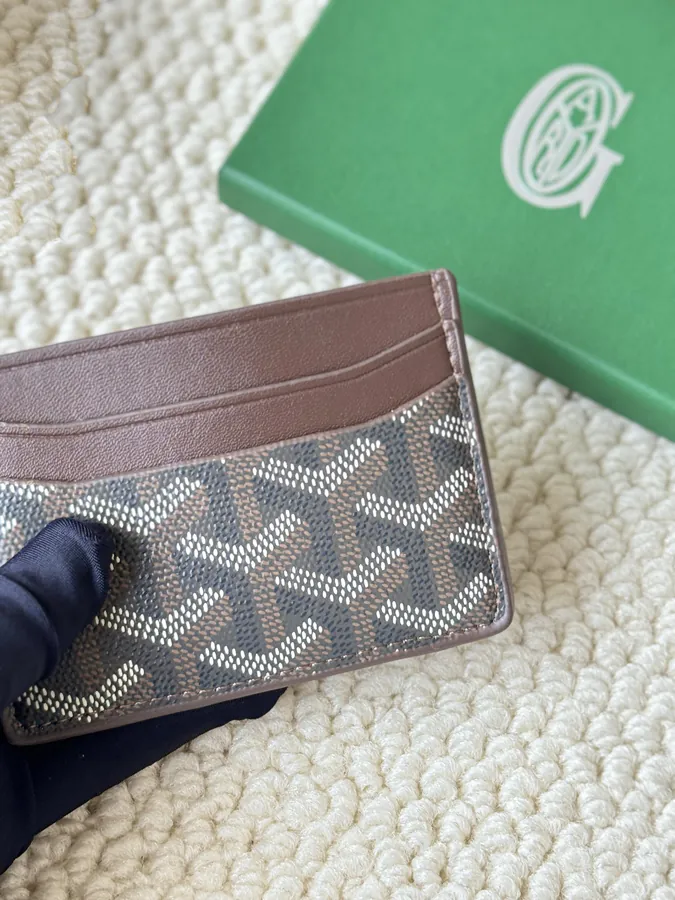 Saint Suice Classic Card Holder