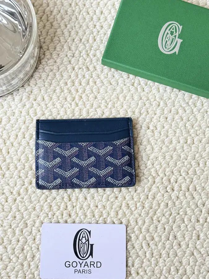 Saint Suice Card Holder