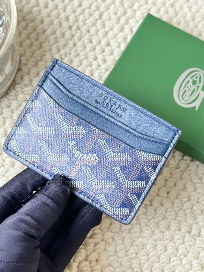 Saint Suice Card Holder