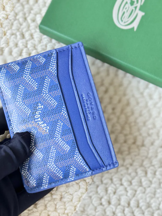 Saint Suice Card Holder