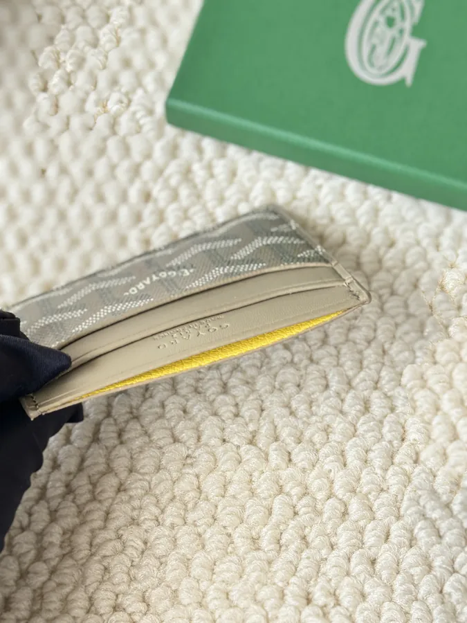 Saint Suice Classic Card Holder