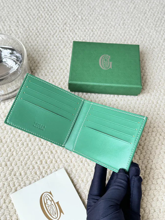 Classic Short Wallet by G0YARD