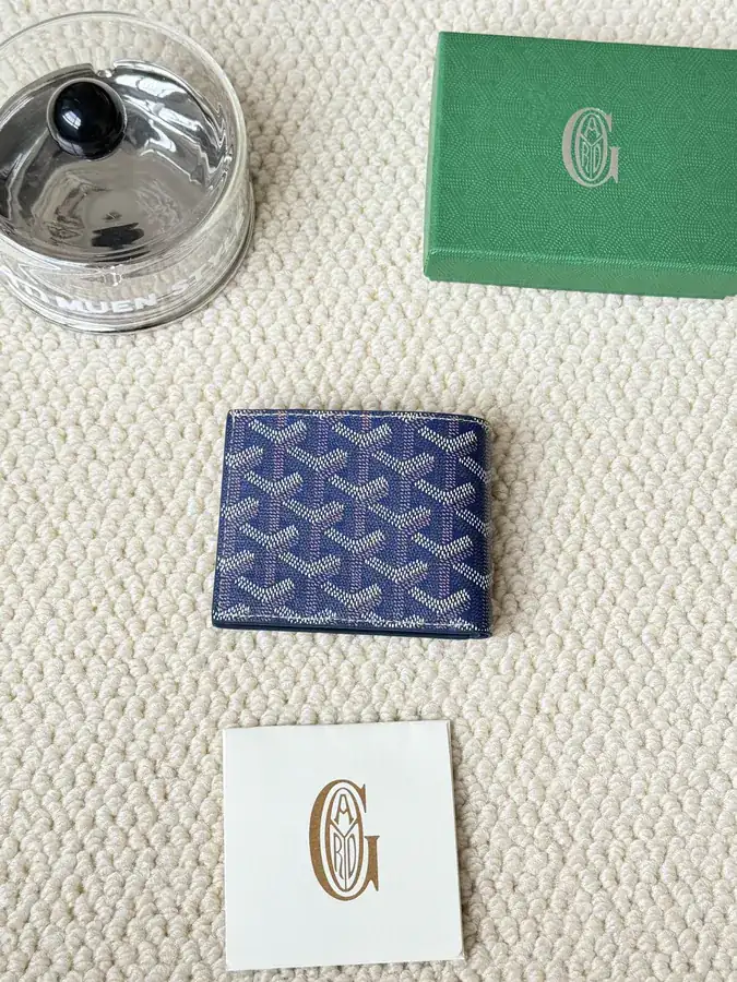 Classic Short Wallet from G0YARD
