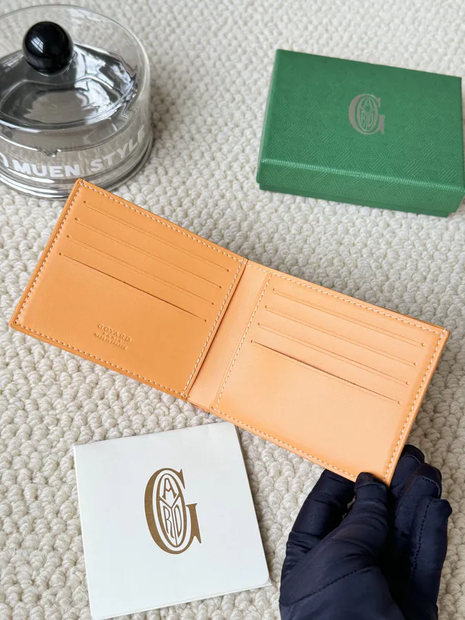 Classic Short Wallet by G0YARD