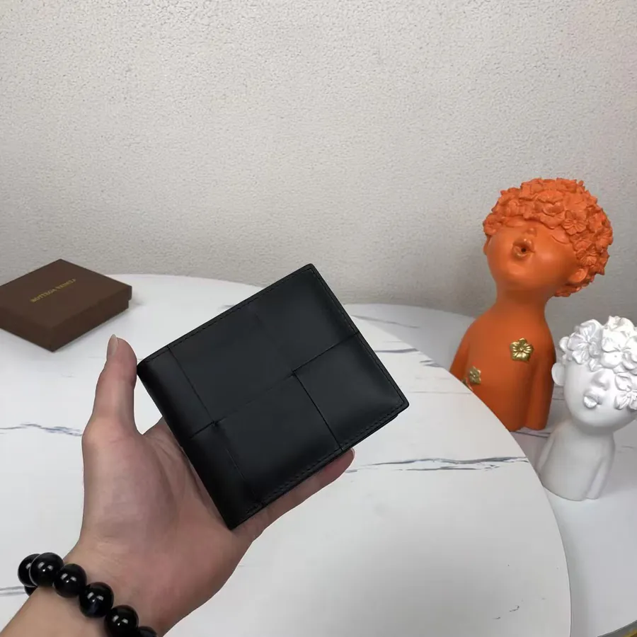 Bv Wallet in Grained Calfskin Minimalist Design