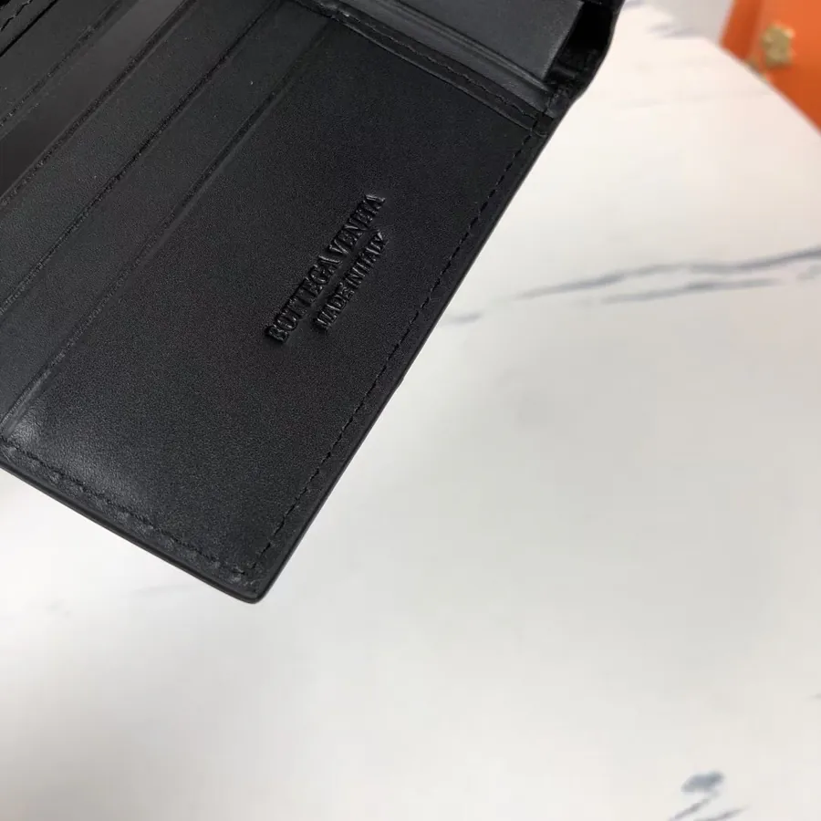 Bv Wallet in Grained Calfskin Minimalist Design