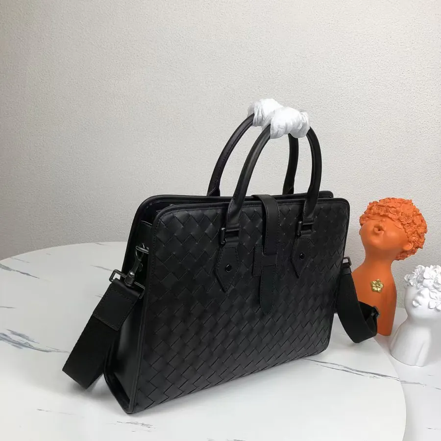 P600 Bottega Veneta Men's Custom Briefcase No Logo, Classic Design
