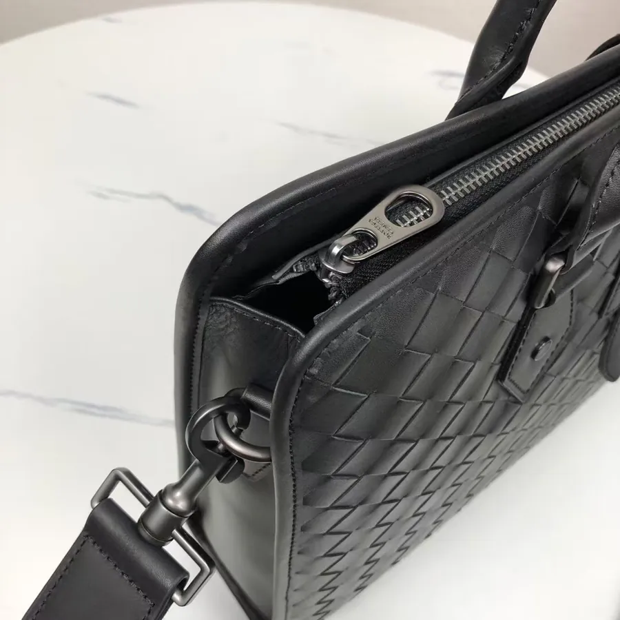 P600 Bottega Veneta Men's Custom Briefcase No Logo, Classic Design