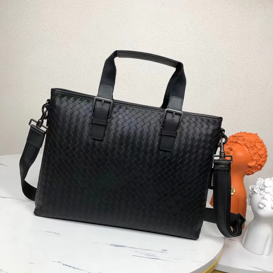 P620 Bv Overseas Original Calfskin Bucket Bag
