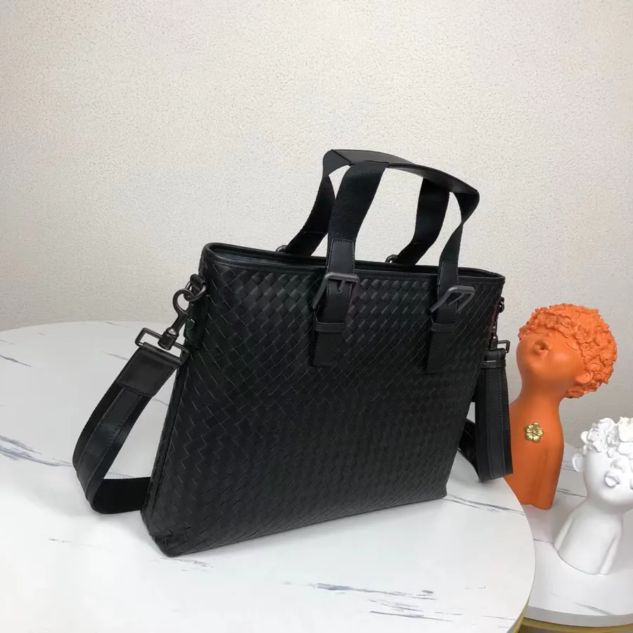 P620 Bv Overseas Original Calfskin Bucket Bag