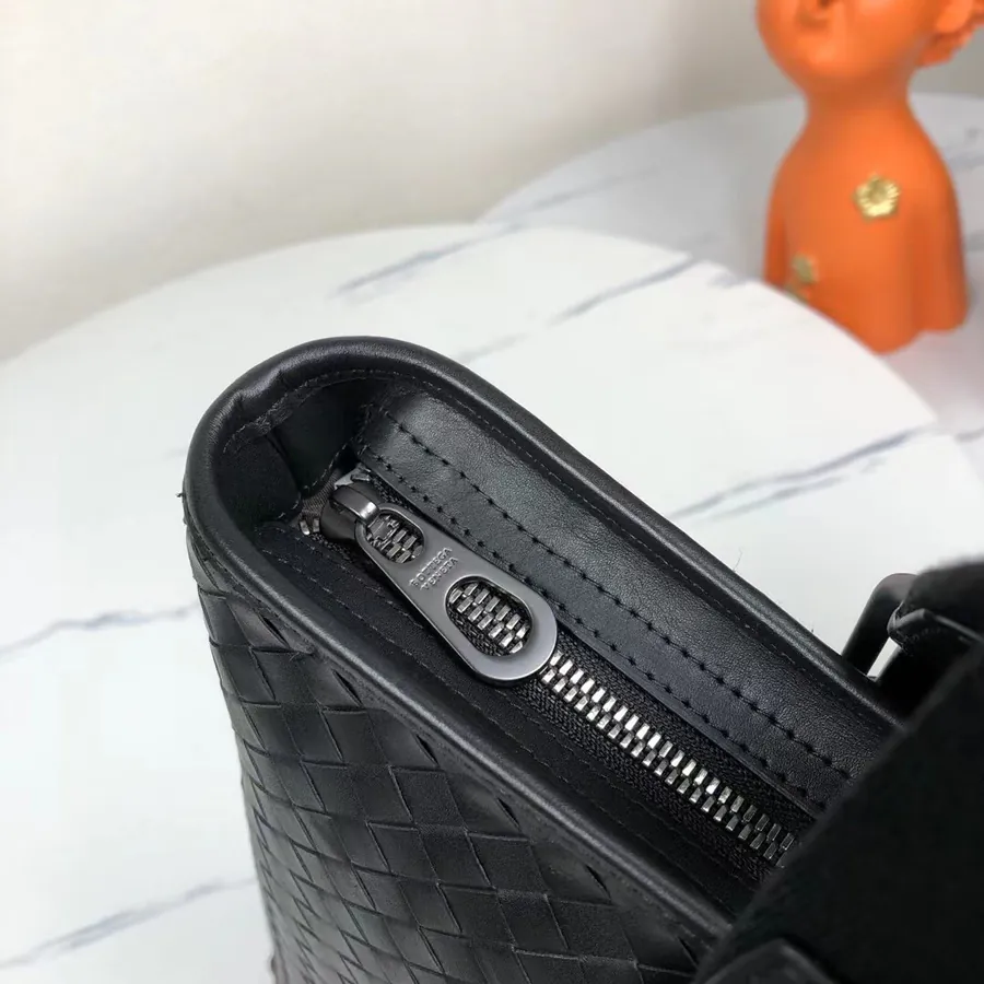 P620 Bv Overseas Original Calfskin Bucket Bag