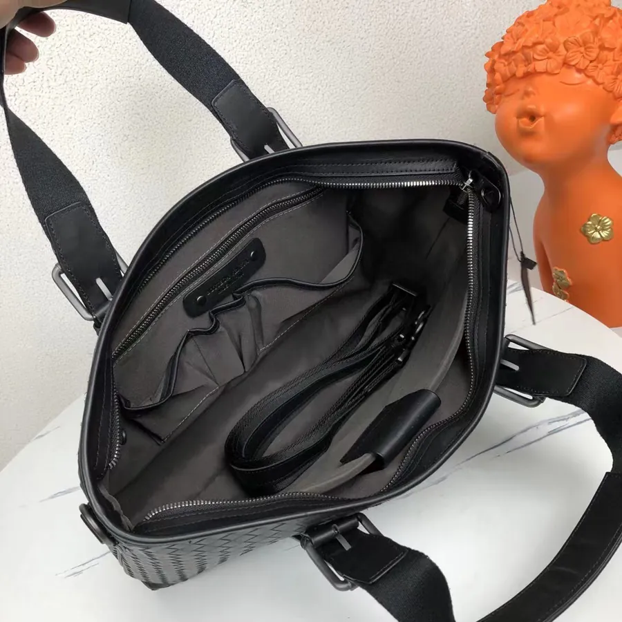P620 Bv Overseas Original Calfskin Bucket Bag
