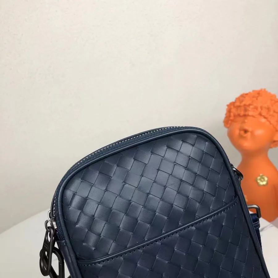 P350 BV Premium Men's Crossbody Phone Bag