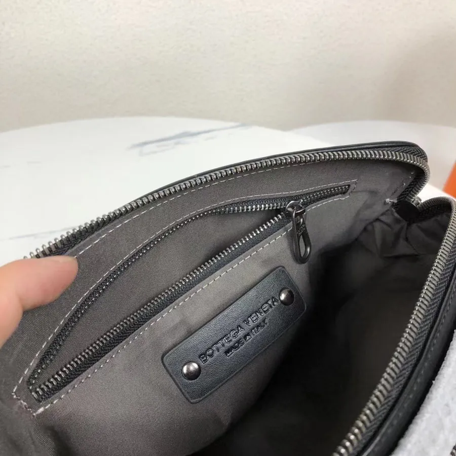 P 420 BV Men's Slim Crossbody Bag