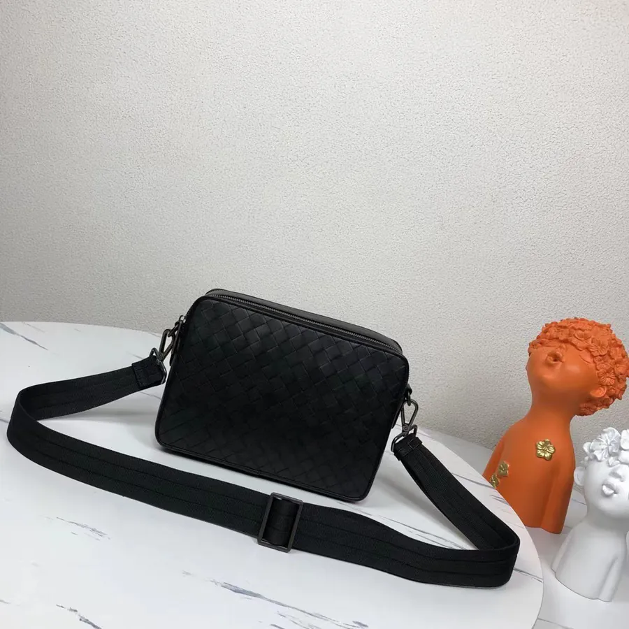 P 400 BV Men's Mini Crossbody Bag