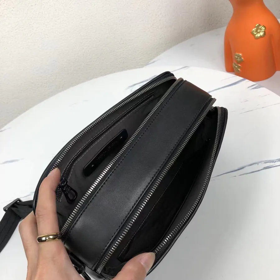 P 400 BV Men's Mini Crossbody Bag