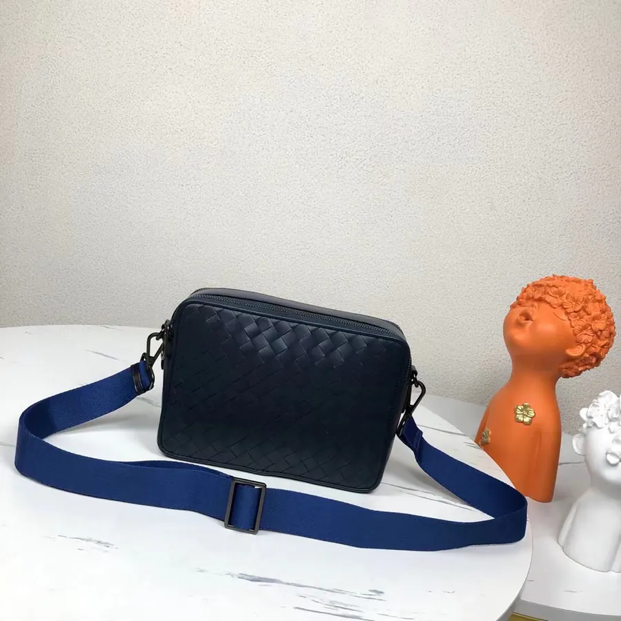 P 400 BV Men's Small Crossbody Bag