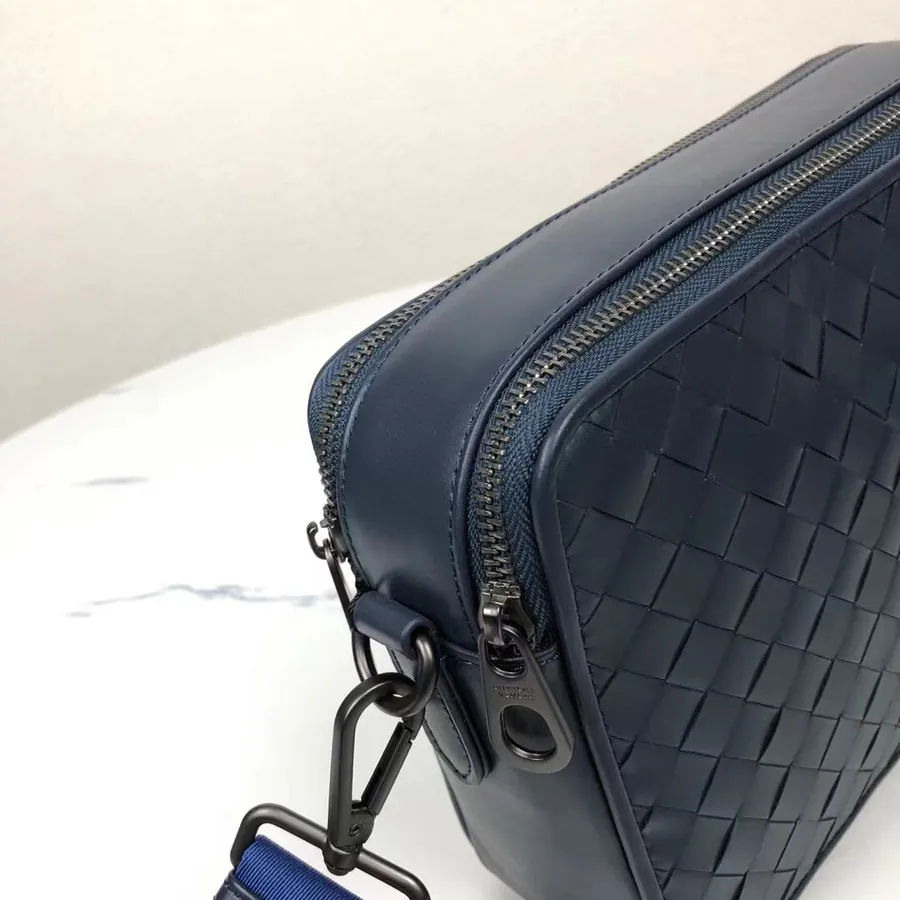 P 400 BV Men's Small Crossbody Bag