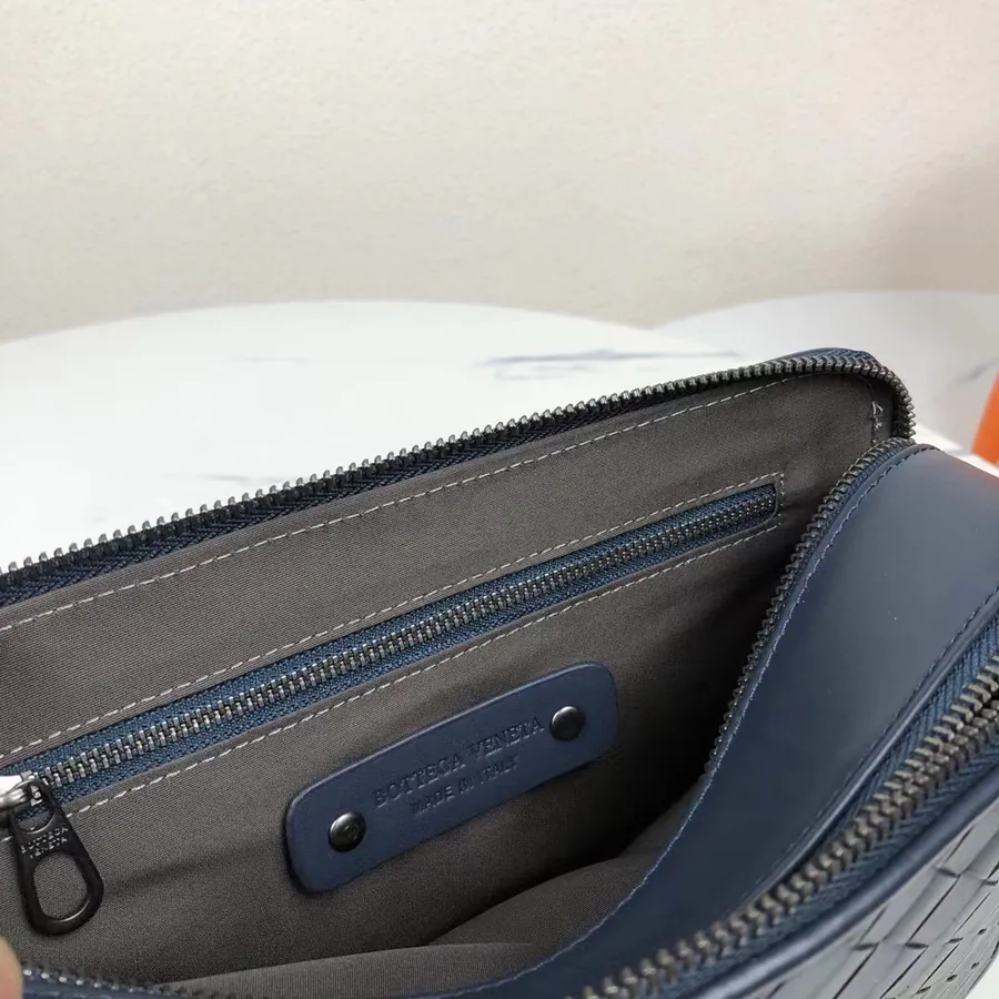 P 400 BV Men's Small Crossbody Bag