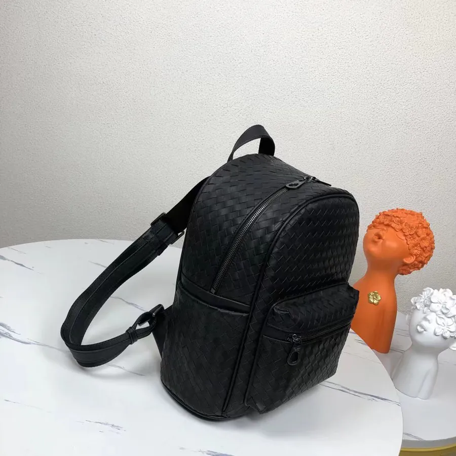 P600 BV Latest Men's Backpack Premium Leather, Elegant Design