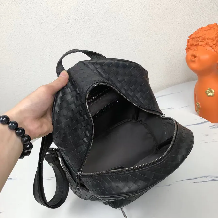 P600 BV Latest Men's Backpack Premium Leather, Elegant Design