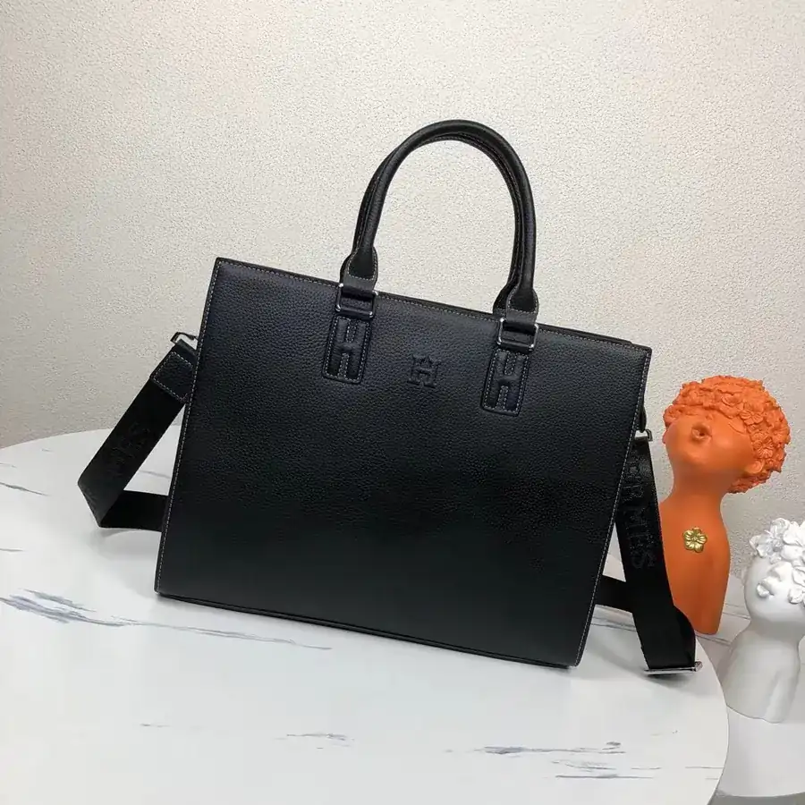 P470 H Brand New Men's Briefcase