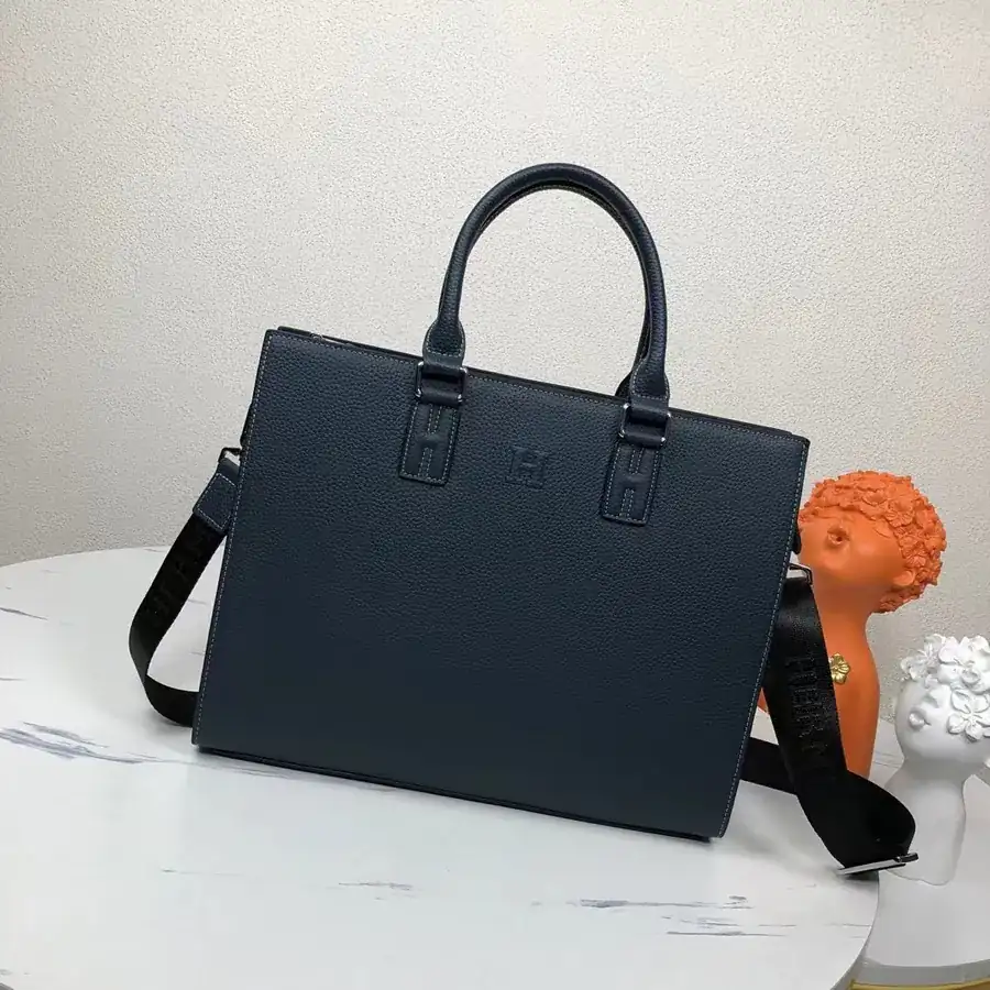P470 H Home Latest Men's Briefcase