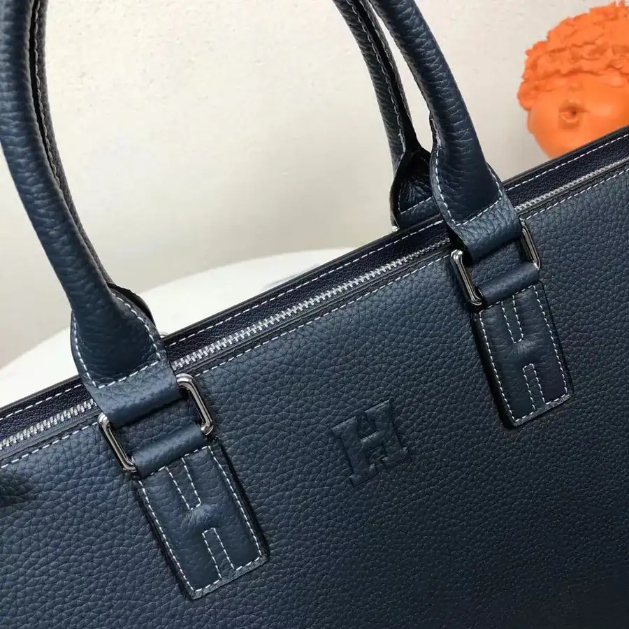 P470 H Home Latest Men's Briefcase
