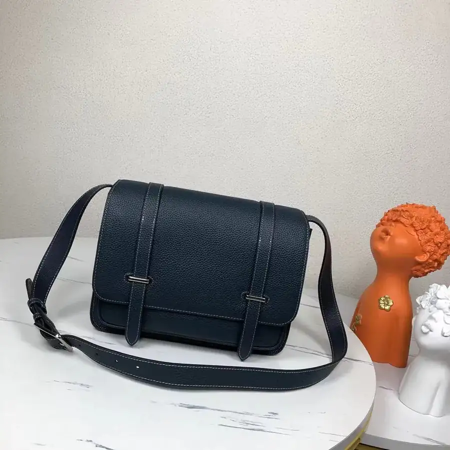 P530 Equestrian New Mens Shoulder Bag