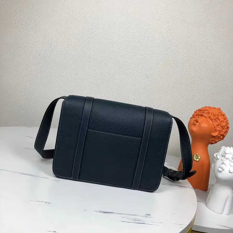 P530 Equestrian New Mens Shoulder Bag