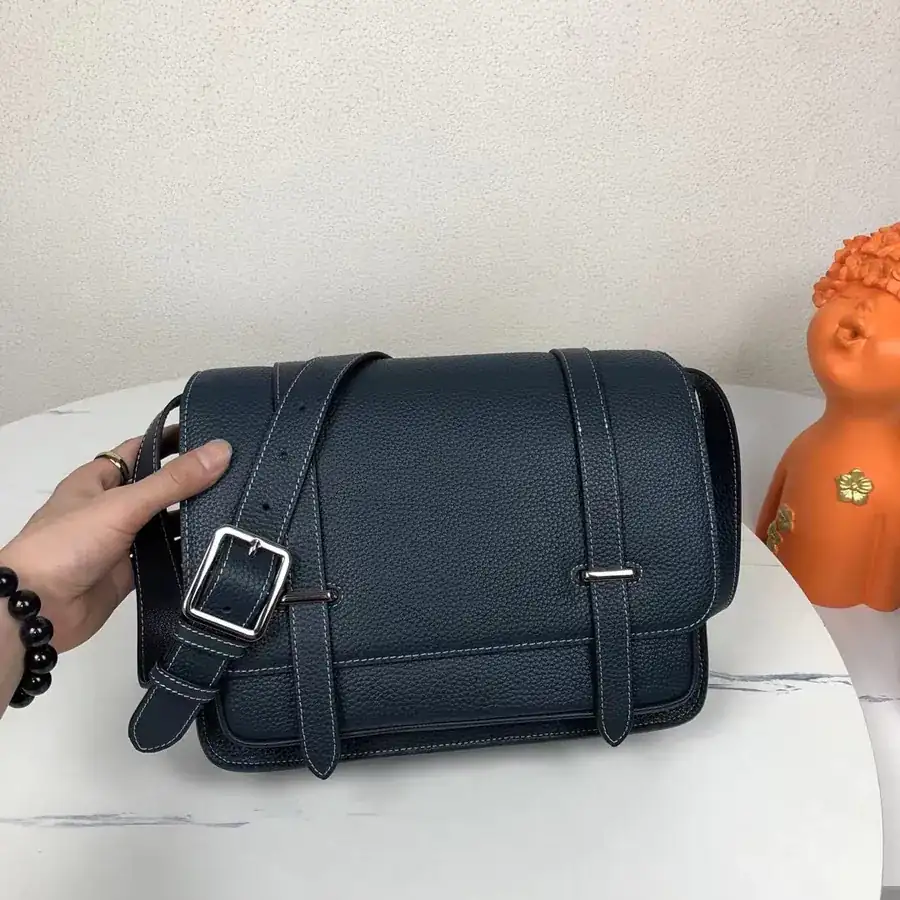 P530 Equestrian New Mens Shoulder Bag