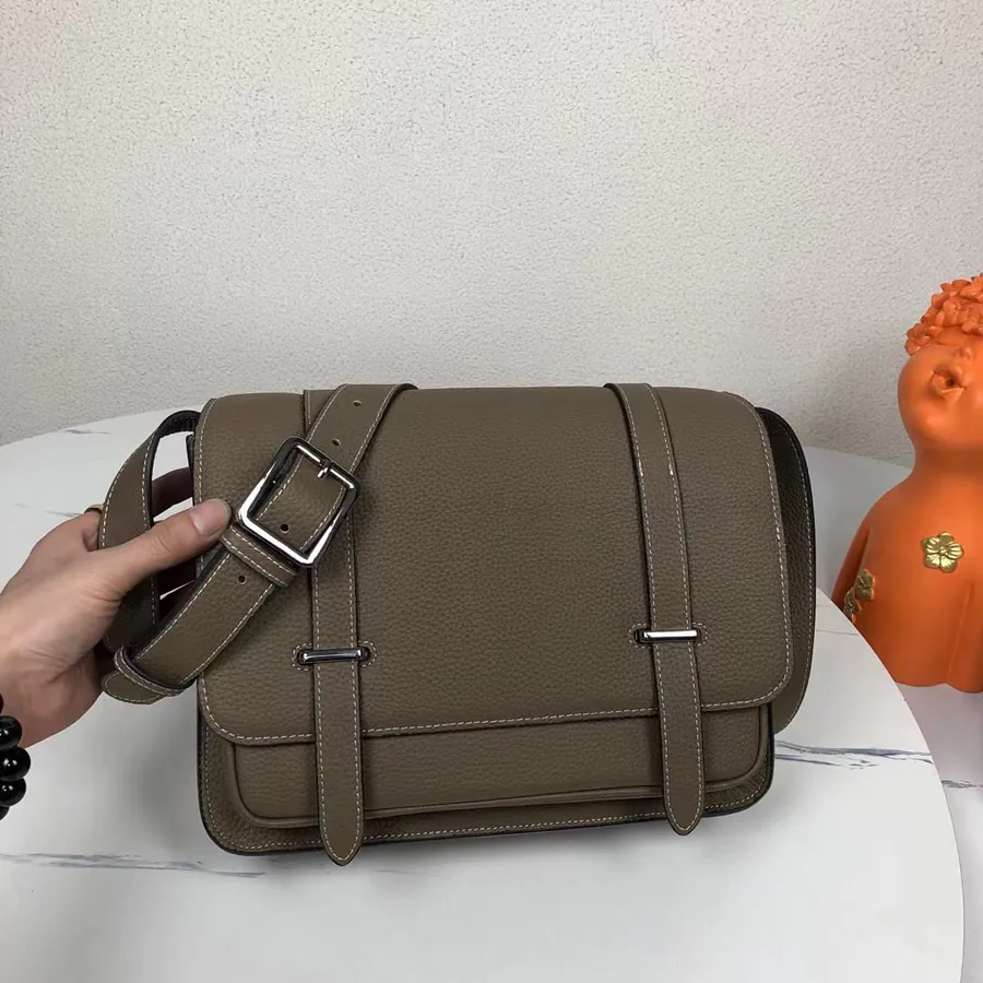 P530 Equestrian New Mens Shoulder Bag