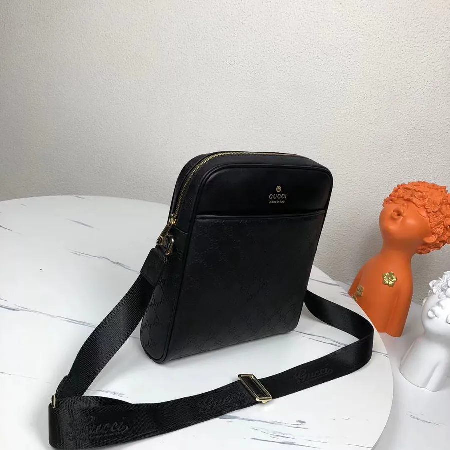 P400 G Family Italy Crossbody Bag