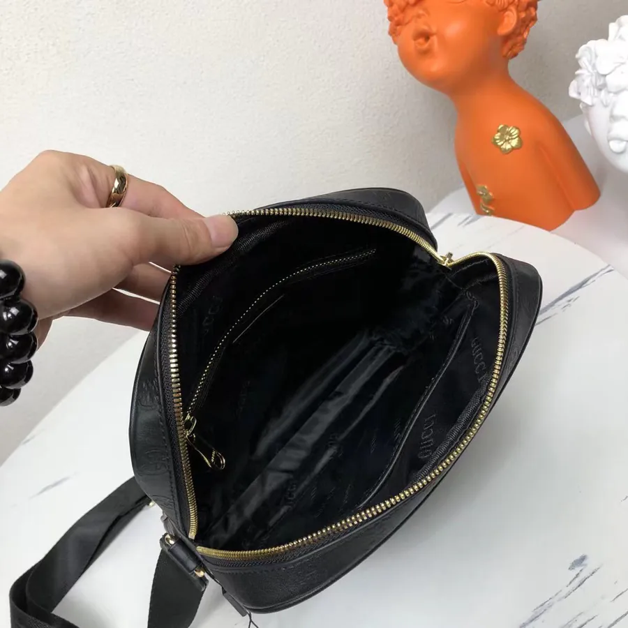 P400 G Family Italy Crossbody Bag