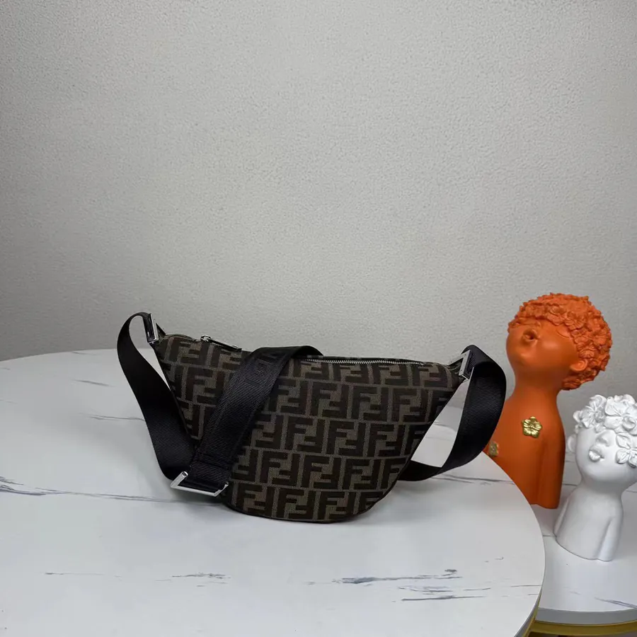 P500 FD Moon Postman Bag Autumn Winter New Collection