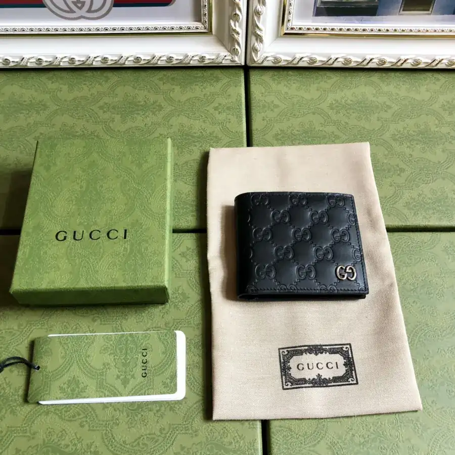 G Brand Premium Bucket Bag with Green Box Packaging